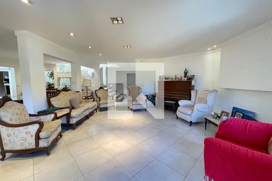 Sala de casa à venda com 5 quartos, 650m² em Parque dos Principes, São Paulo