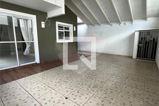 Casa à venda com 3 quartos, 127m² em Guaíra, Curitiba