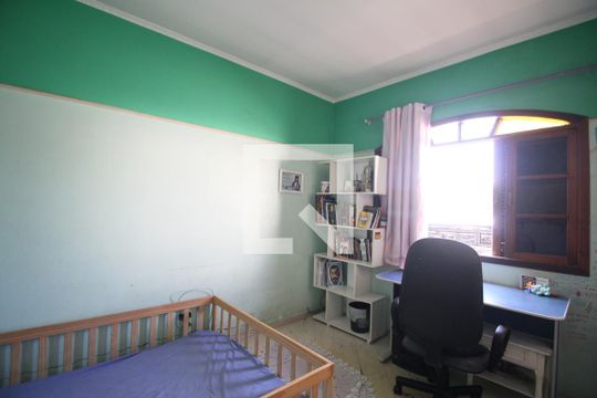 Quarto 3 de casa à venda com 4 quartos, 250m² em Jardim Paris, São Paulo