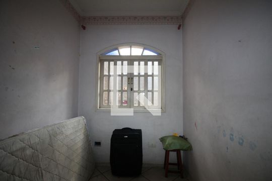 Quarto 2 de casa à venda com 4 quartos, 250m² em Jardim Paris, São Paulo
