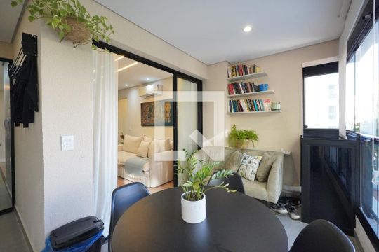 Varanda de apartamento à venda com 2 quartos, 71m² em Vila Mariana, São Paulo