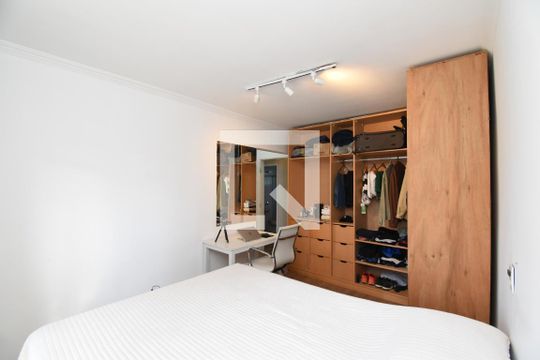 Suíte de casa à venda com 3 quartos, 166m² em Ahú, Curitiba