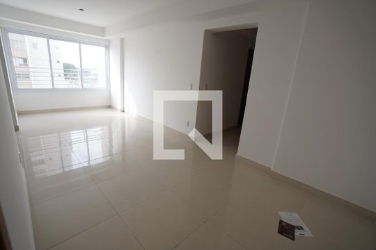 Apartamento à venda com 3 quartos, 76m² em Jardim Europa, Goiânia