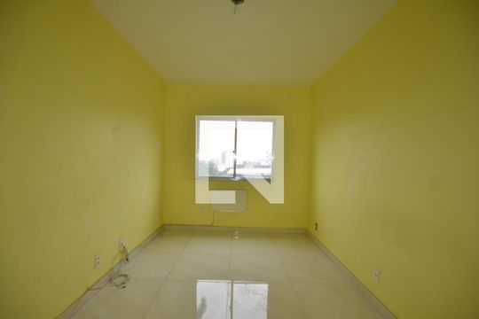 Quarto 1 de apartamento à venda com 2 quartos, 78m² em Vila Valqueire, Rio de Janeiro
