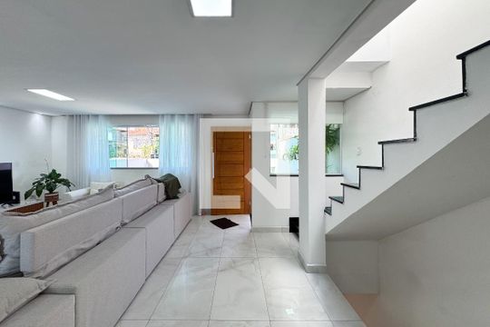 Sala  de casa à venda com 2 quartos, 223m² em Baeta Neves, São Bernardo do Campo