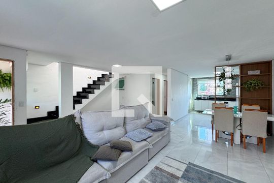 Sala de casa à venda com 2 quartos, 223m² em Baeta Neves, São Bernardo do Campo
