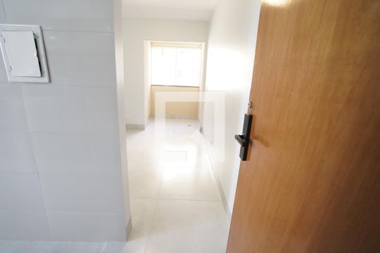 Apartamento à venda com 3 quartos, 67m² em Jardim Ana Lúcia, Goiânia