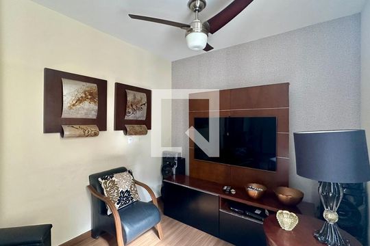 Quarto  de apartamento à venda com 3 quartos, 95m² em Santo Antônio, Belo Horizonte