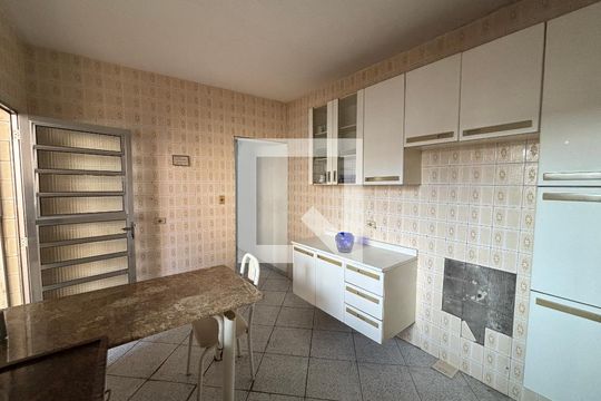 Cozinha de casa à venda com 4 quartos, 130m² em Jardim Soraia, São Paulo
