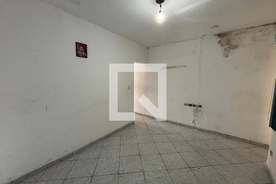 Sala de casa à venda com 4 quartos, 130m² em Jardim Soraia, São Paulo