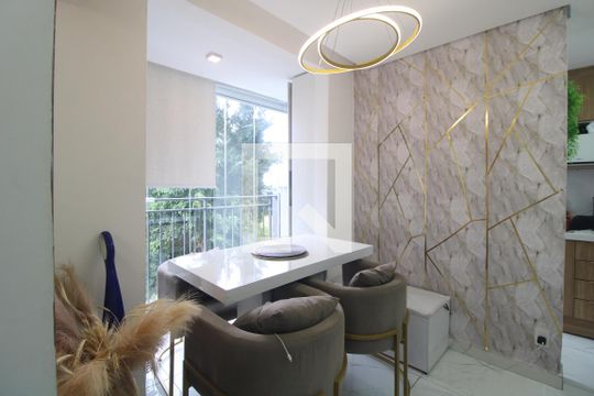 Sala de apartamento para alugar com 3 quartos, 53m² em Socorro, São Paulo