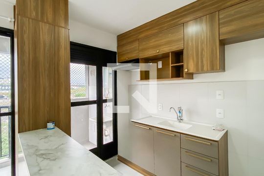 Cozinha  de apartamento para alugar com 2 quartos, 42m² em Cidade Antônio Estêvão de Carvalho, São Paulo