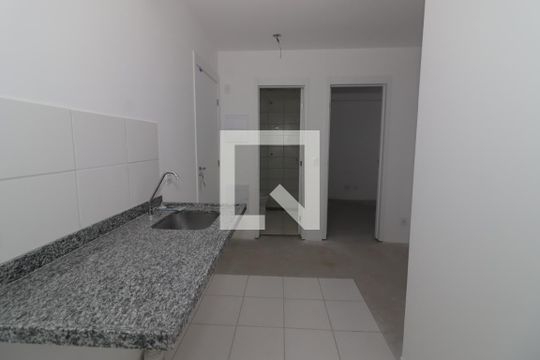 Sala/Cozinha de apartamento à venda com 2 quartos, 37m² em Rochdale, Osasco