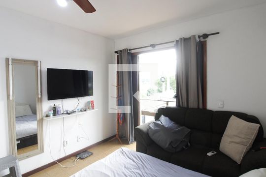 Quarto 1 de casa de condomínio para alugar com 2 quartos, 80m² em Ogiva, Cabo Frio