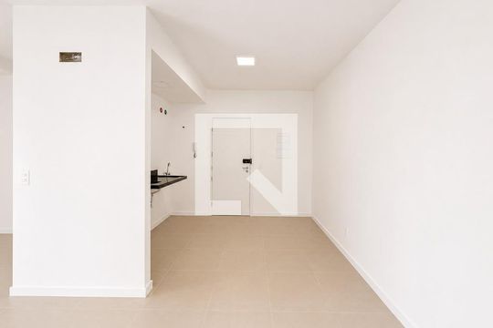 Sala / Cozinha  de apartamento para alugar com 1 quarto, 30m² em Marechal Rondon, Canoas