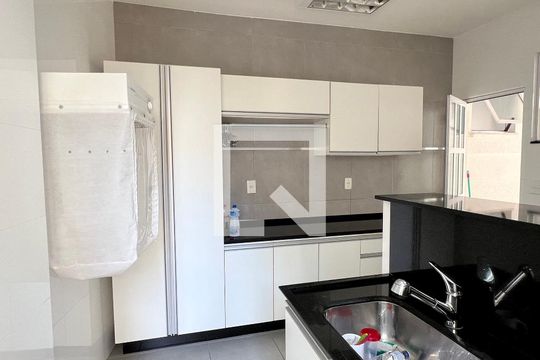 Casa de Condomínio para alugar com 4 quartos, 527m² em Granville, Juiz de Fora
