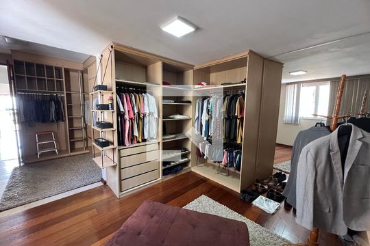 Casa de Condomínio para alugar com 4 quartos, 527m² em Granville, Juiz de Fora