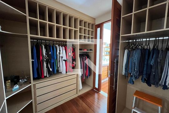 Casa de Condomínio para alugar com 4 quartos, 527m² em Granville, Juiz de Fora