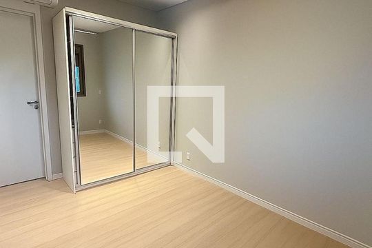 Quarto 1 de apartamento à venda com 2 quartos, 72m² em Santo Amaro, São Paulo