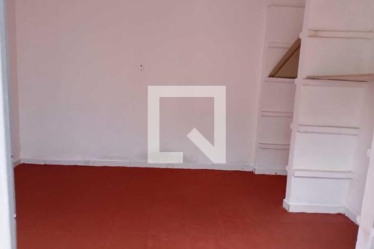 Quarto de casa à venda com 3 quartos, 180m² em Centro , Campinas