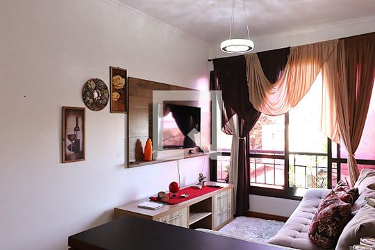 Sala de apartamento para alugar com 2 quartos, 90m² em São Geraldo, Porto Alegre