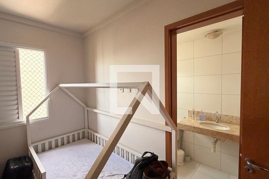 Suíte 2 de apartamento para alugar com 3 quartos, 123m² em Jardim Atlantico, Goiânia