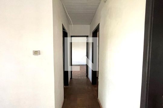 Corredor de casa à venda com 2 quartos, 109m² em Guarani, Novo Hamburgo