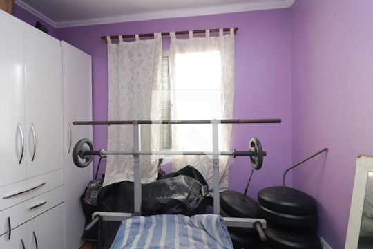 Quarto 1 de apartamento para alugar com 2 quartos, 52m² em Vila Carmosina, São Paulo