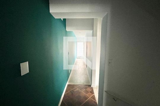 Corredor de casa para alugar com 4 quartos, 176m² em Santana, São Paulo