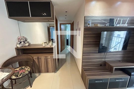 Corredor de apartamento à venda com 2 quartos, 55m² em Todos Os Santos, Rio de Janeiro