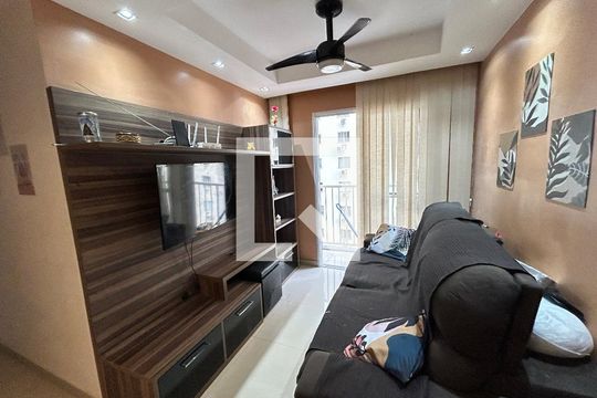 Sala de apartamento à venda com 2 quartos, 55m² em Todos Os Santos, Rio de Janeiro