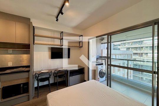 Quarto  de kitnet/studio para alugar com 1 quarto, 29m² em Chácara Santo Antônio (zona Sul), São Paulo
