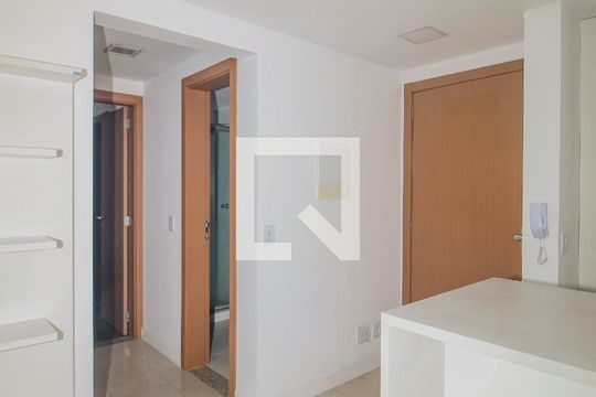 Sala de apartamento à venda com 2 quartos, 60m² em Tristeza, Porto Alegre