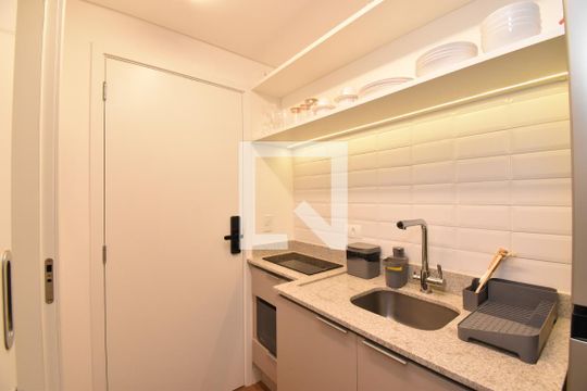 Studio de kitnet/studio para alugar com 1 quarto, 30m² em Centro, Curitiba
