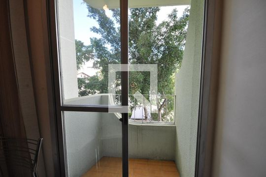 Sacada da Sala de apartamento à venda com 2 quartos, 51m² em Vila Mazzei, São Paulo