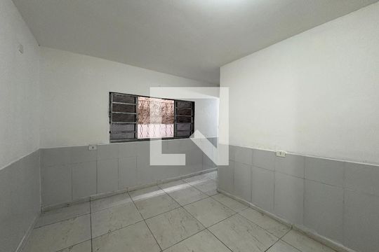 Suíte de casa para alugar com 2 quartos, 80m² em Vila Albertina, São Paulo