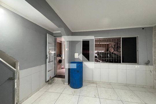Sala de casa para alugar com 2 quartos, 80m² em Vila Albertina, São Paulo