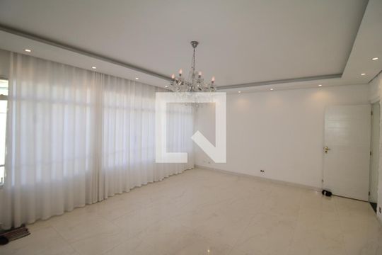 Sala de casa à venda com 3 quartos, 350m² em Carandiru, São Paulo