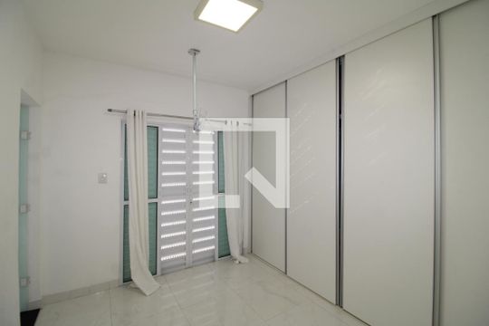 Quarto 1 de casa à venda com 3 quartos, 350m² em Carandiru, São Paulo