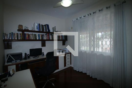 Quarto 1 de apartamento à venda com 3 quartos, 142m² em Jardim Guanabara, Rio de Janeiro
