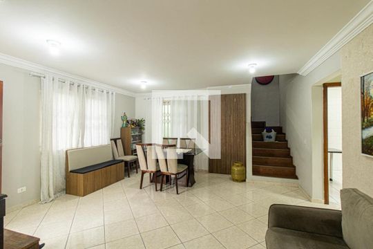 Sala de casa à venda com 3 quartos, 180m² em Lindoia, Curitiba