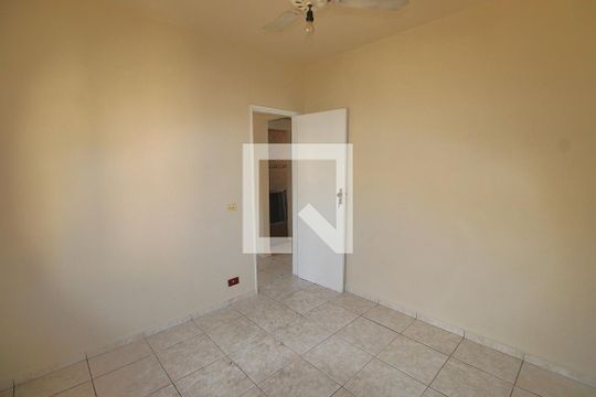 Quarto 1 de apartamento para alugar com 2 quartos, 49m² em Anchieta, Nilópolis