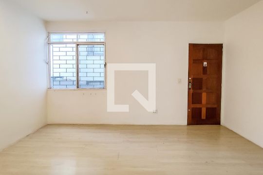 Apartamento à venda com 3 quartos, 66m² em Salgado Filho, Belo Horizonte