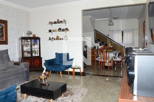 Sala de casa para alugar com 3 quartos, 170m² em Ipê, Belo Horizonte