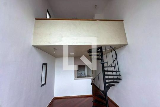 Sala de kitnet/studio para alugar com 2 quartos, 57m² em Cambuí, Campinas