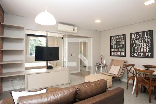 Sala de kitnet/studio à venda com 1 quarto, 51m² em Floresta, Porto Alegre