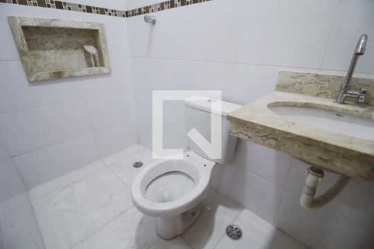 Banheiro de apartamento para alugar com 1 quarto, 32m² em Vila Dom Pedro Ii, São Paulo