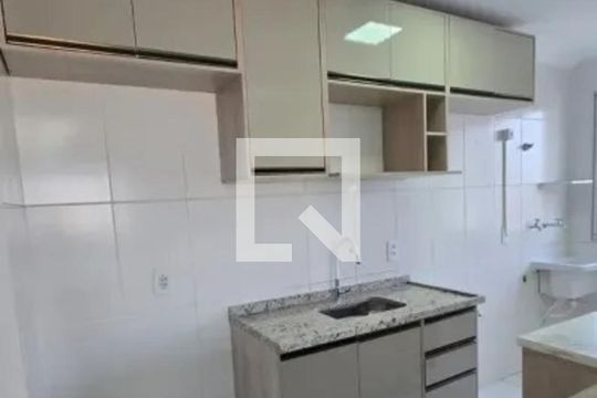 Cozinha de apartamento para alugar com 2 quartos, 50m² em Parque Munhoz, São Paulo