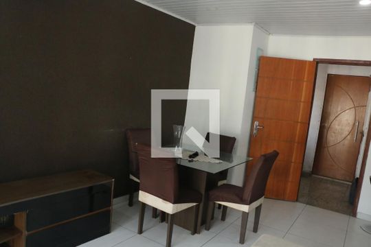 Apartamento para alugar com 2 quartos, 30m² em Dom Rodrigo, Nova Iguaçu