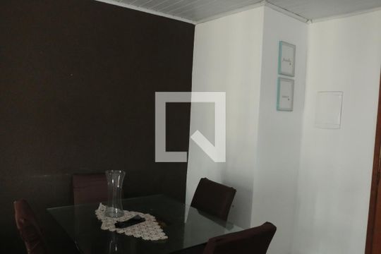 sala de apartamento para alugar com 2 quartos, 30m² em Dom Rodrigo, Nova Iguaçu